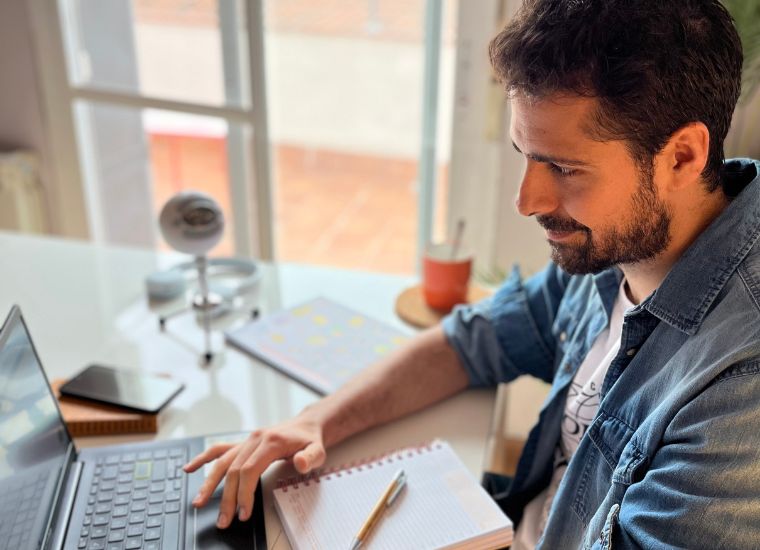 Hybrid methodology for speaking Spanish